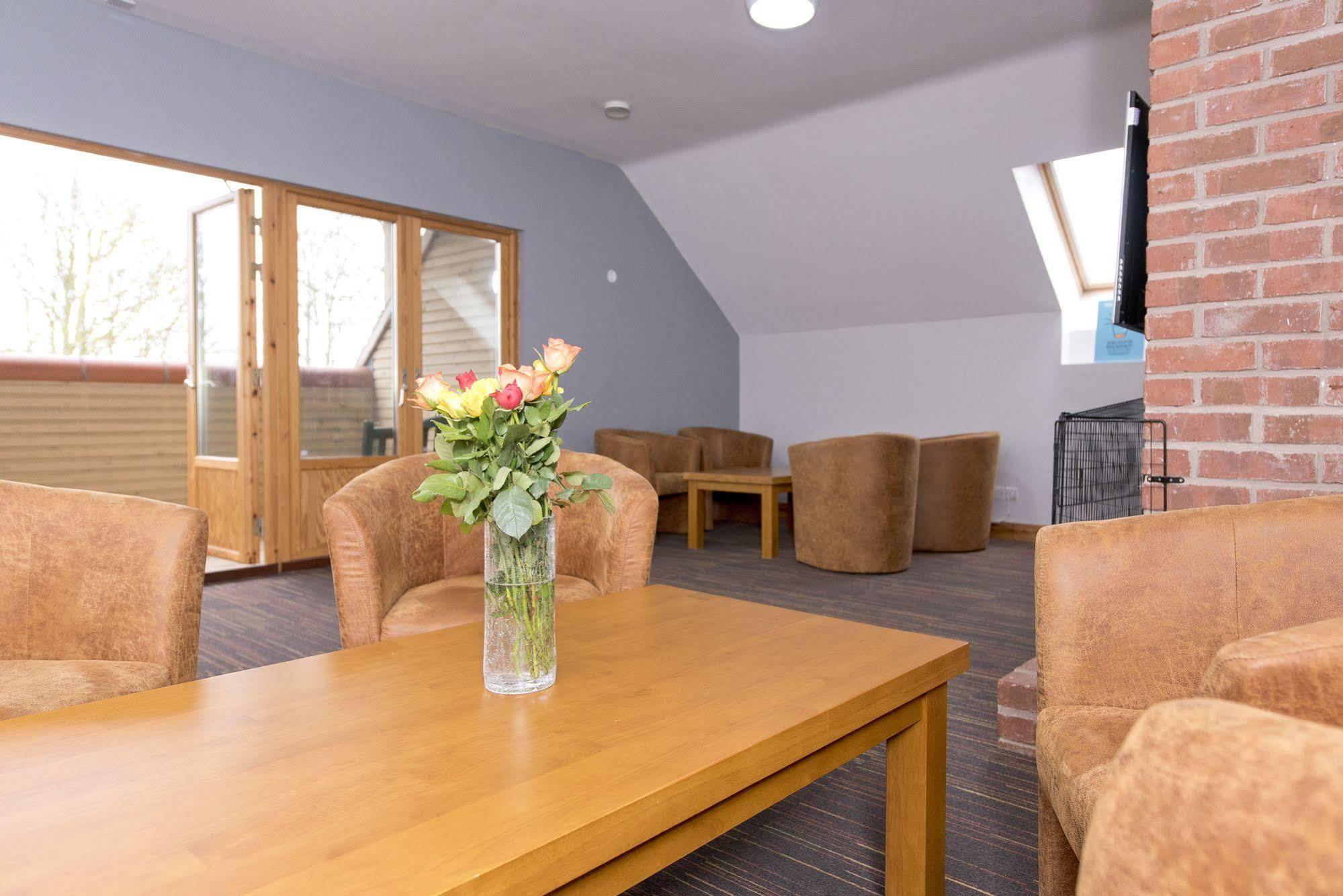 Yha Sherwood Forest Edwinstowe Buitenkant foto